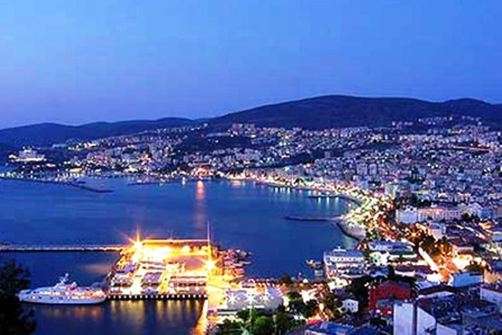 Hotel Golden Gate Kusadası Exterior foto